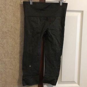 Lululemon capris